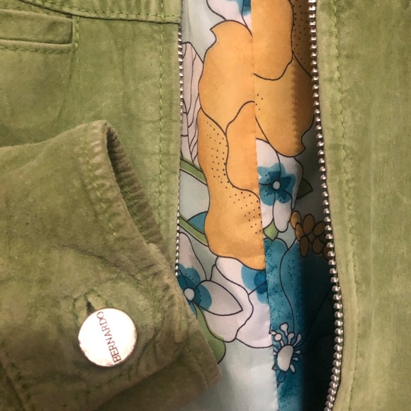 ⭐️ Host Pick ⭐️ light green suede jacket size: large - Picture 3 of 8